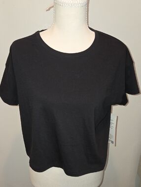 Lululemon Cates Tee Black Women's Crewneck  Nwt